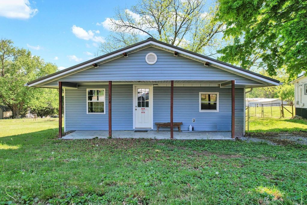 114 Chapel Ave, Sweetwater
