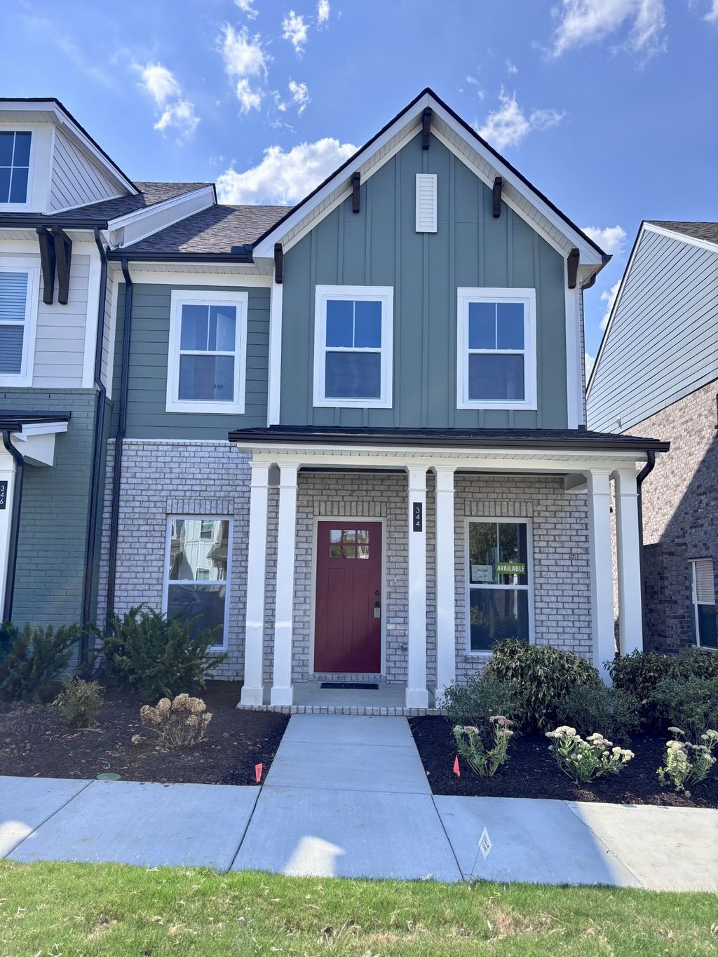 344 Twig Pvt Ct, Hendersonville