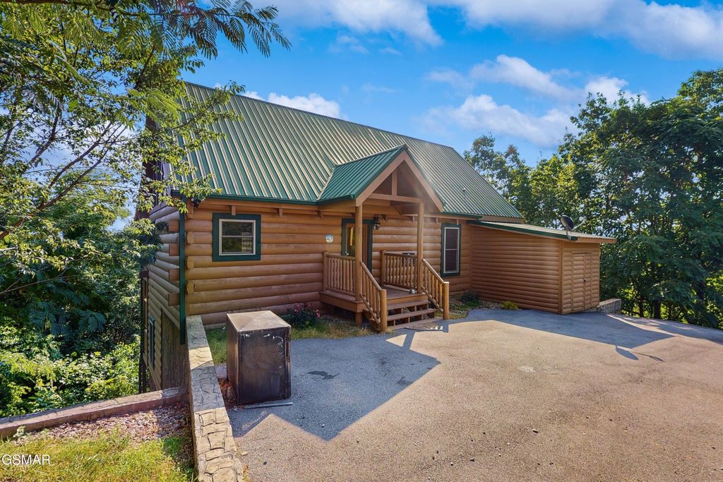 3221 Engle Town Road, Sevierville