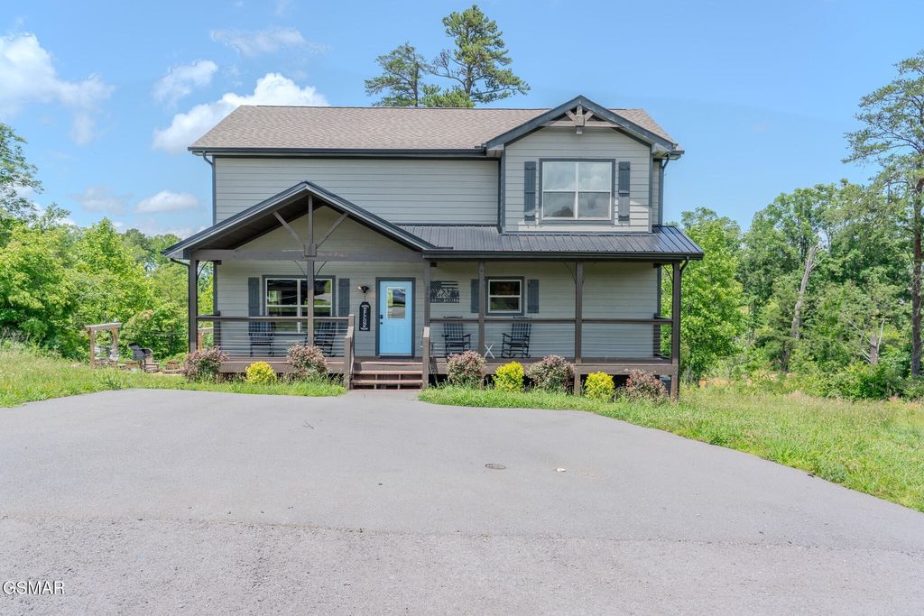 242 Lily Jo Way, Sevierville