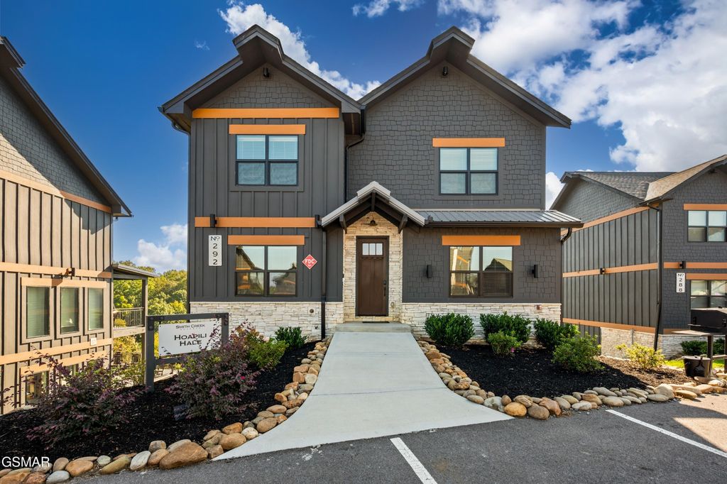 292 Rambling Creek Way, Sevierville