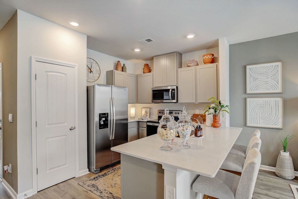 1451 Lexington Way, Lewisburg