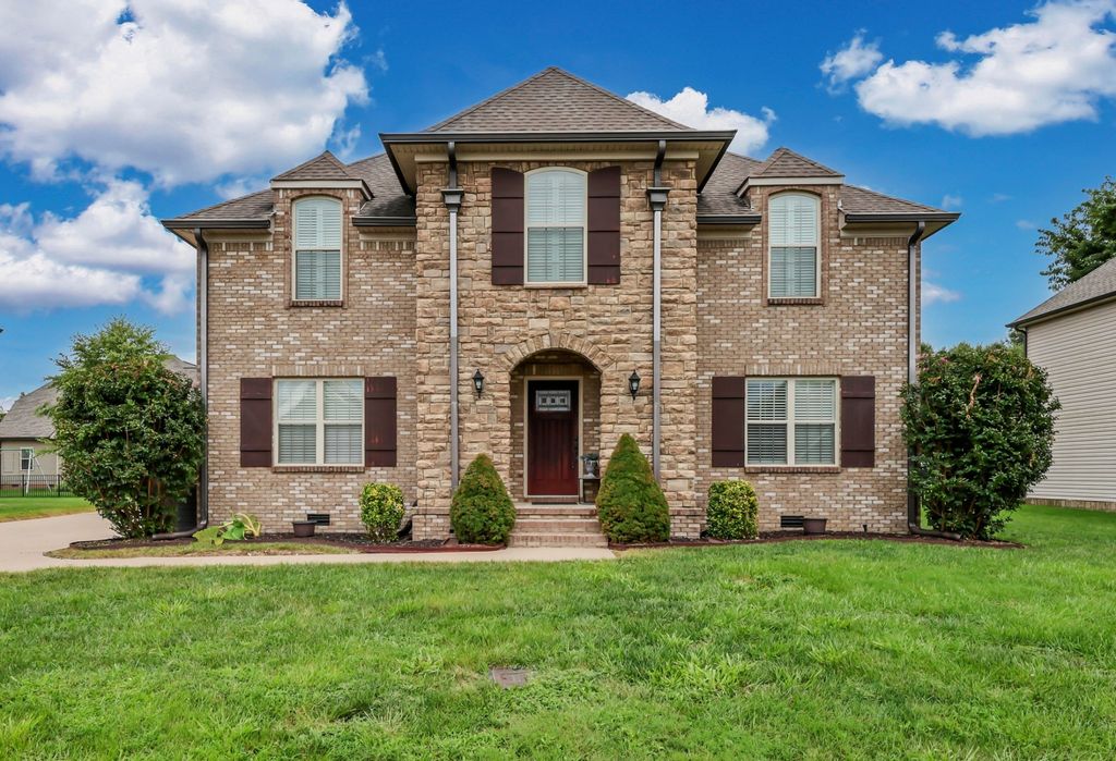 1085 Willow Cir, Clarksville