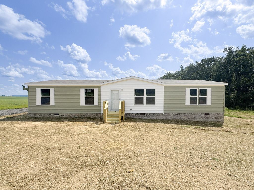 923 White Springs Rd, Lafayette