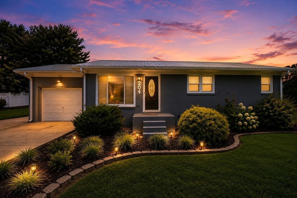 204 Homeward Ave, Winchester