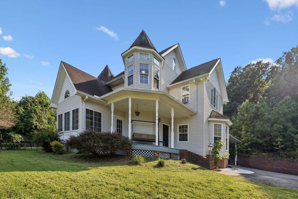206 Collier Ave, Waverly
