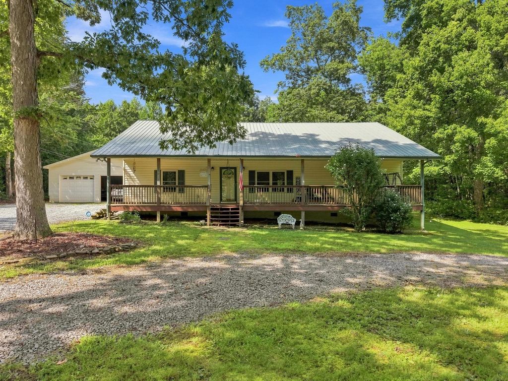 131 Critter Crossing Rd, Crossville