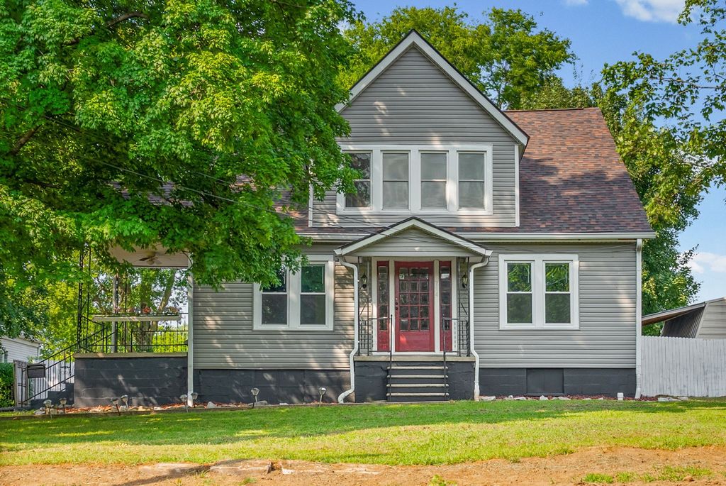 714 E 7th St, Hopkinsville