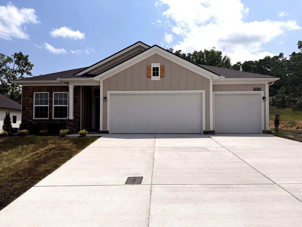 7212 Fairlawn Dr, Fairview