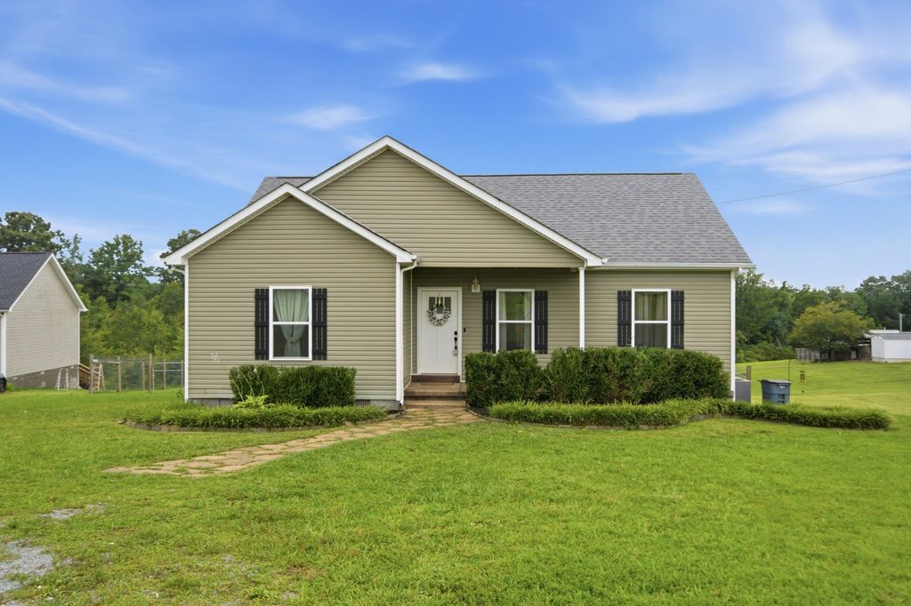 17036 Pond Cir, Bon Aqua