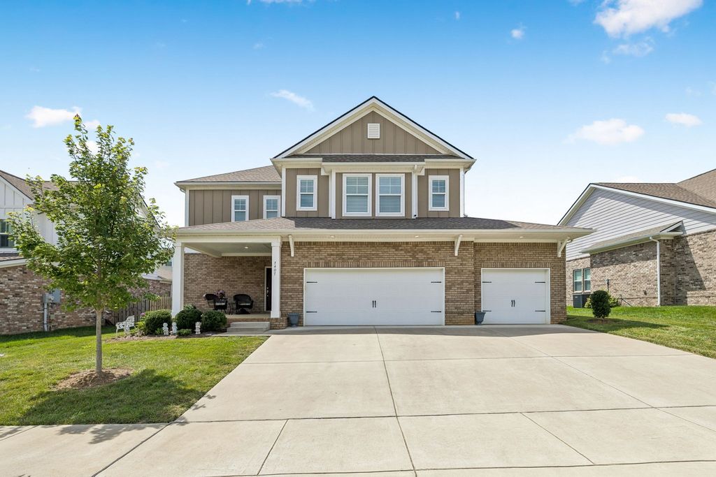 7407 Hemen Way, Fairview