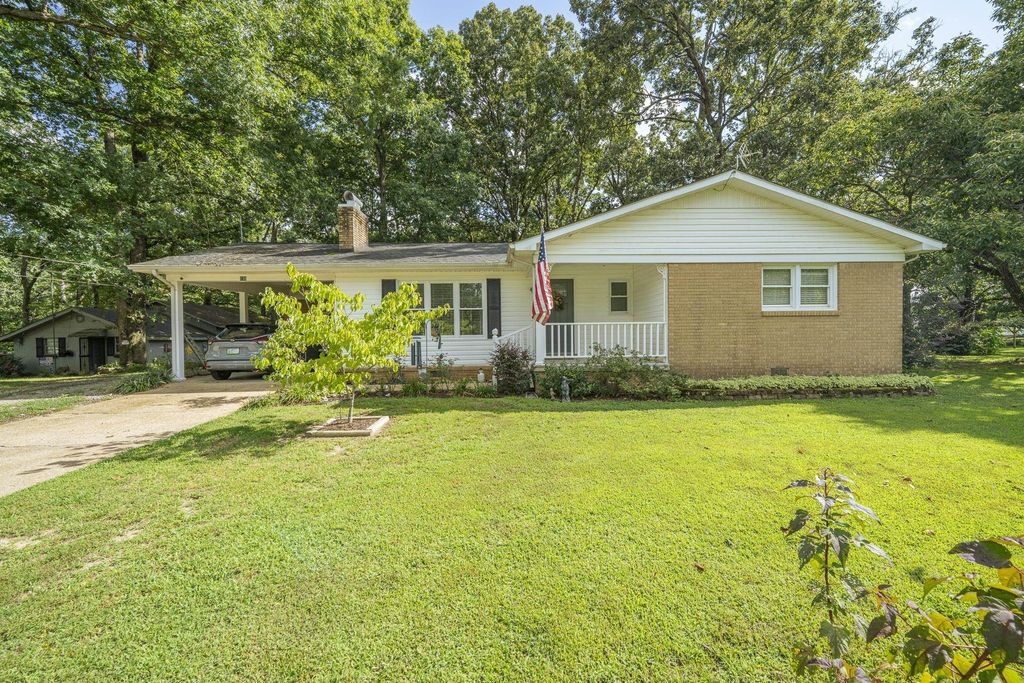 130 Neill Cemetery Dr, Savannah