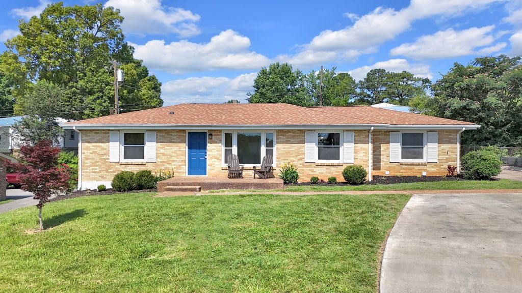 852 Glendale Dr, Clarksville