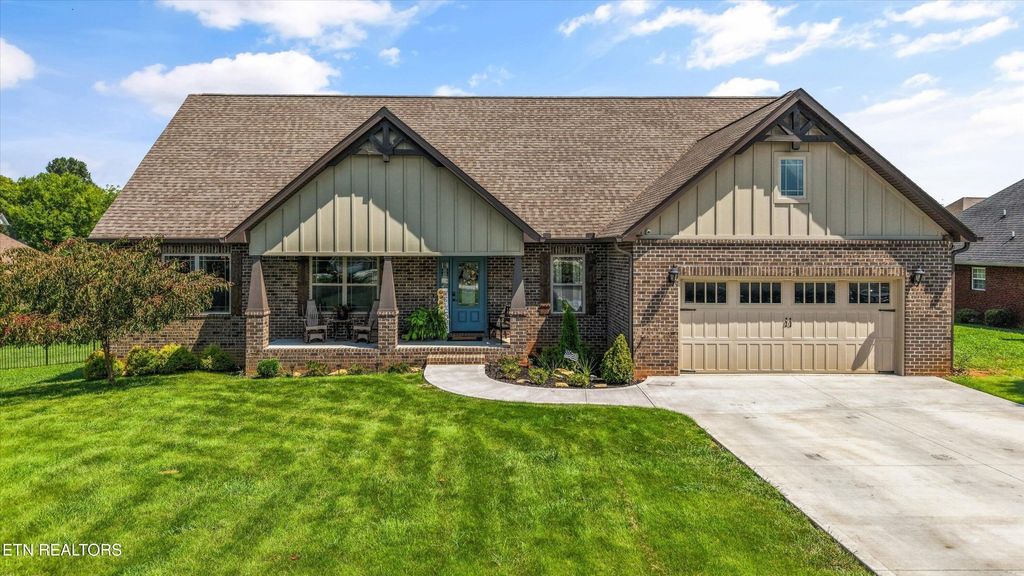 1619 Cascading Falls Lane, Sevierville
