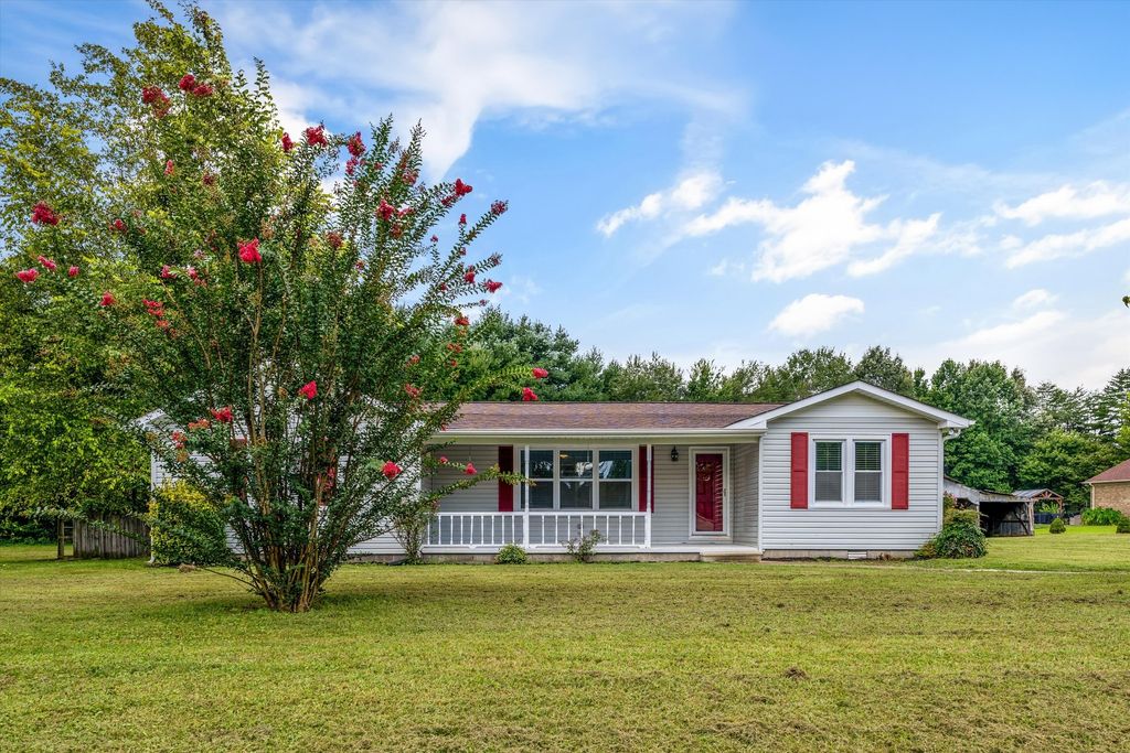 139 Quick School Rd, Fayetteville