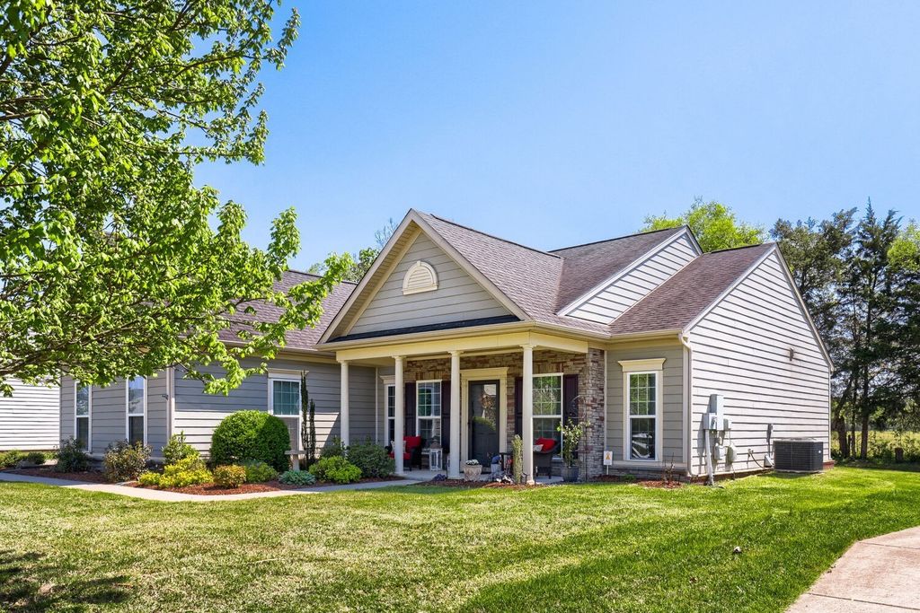 2432 Parkwood Dr, Murfreesboro