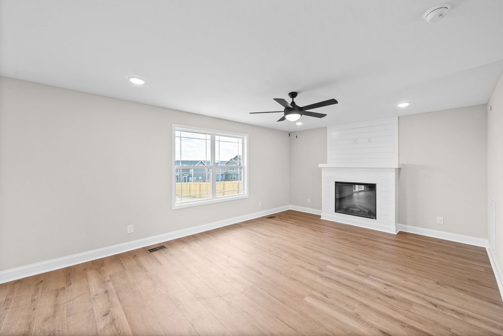 613 Chatsworth Drive, Clarksville