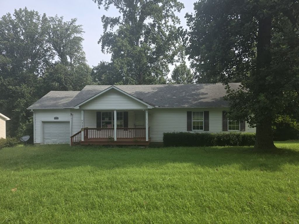 4138 Mitchell Weaver Rd, Scottsville