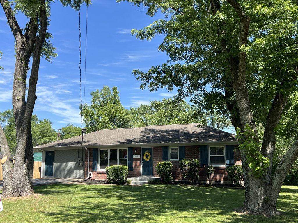 809 Colfax Dr Se, Nashville