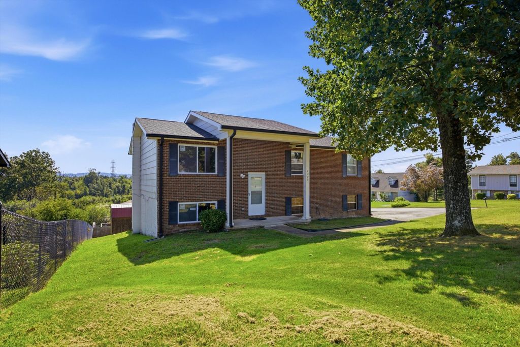 4200 Shady Oak Drive, Ooltewah