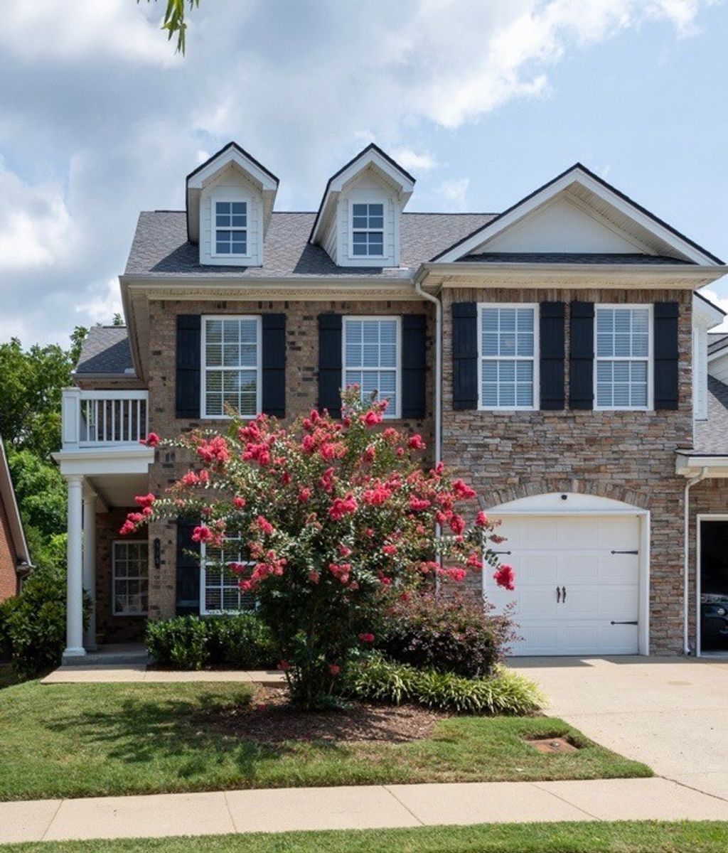 809 Barrington Place Dr, Brentwood