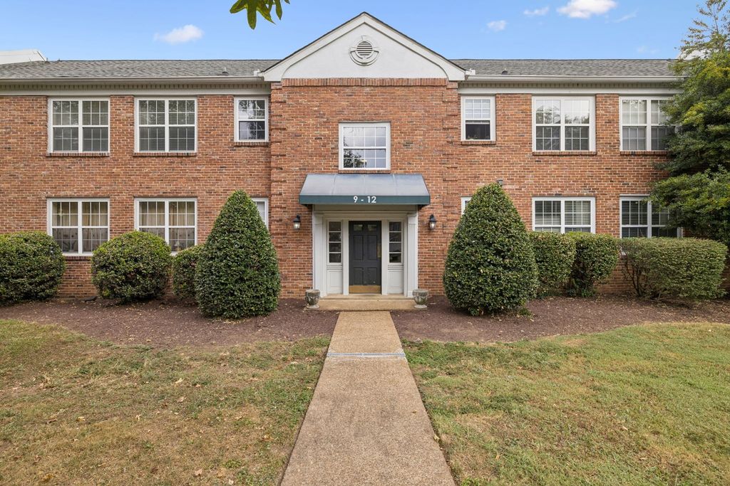 1112 Clifton Ln 10, Nashville