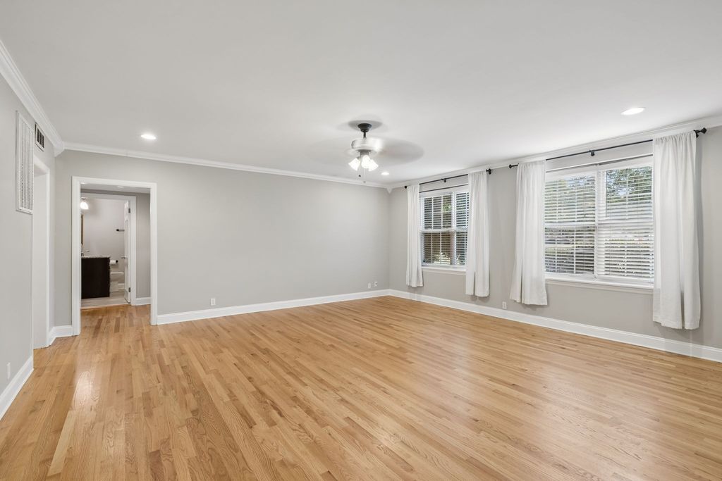 1112 Clifton Ln 10, Nashville