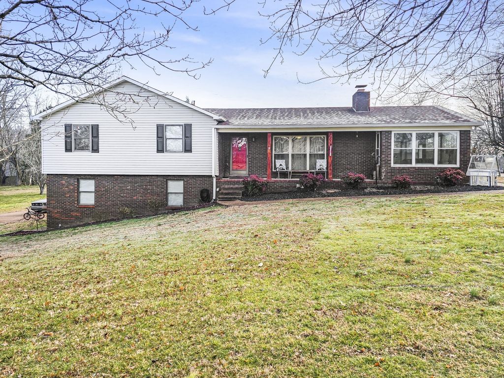 55 Morris Dr, Carthage