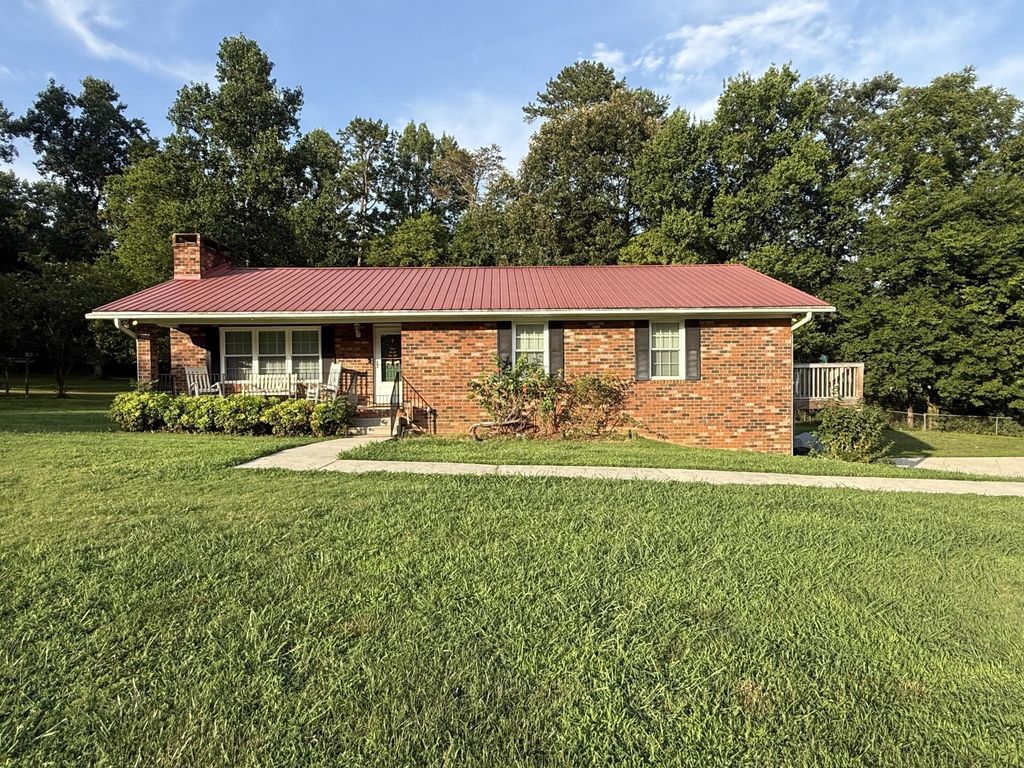 4394 Back Valley Road, Evensville
