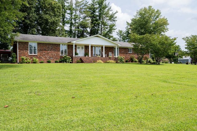 616 Maple Ln, Smithville