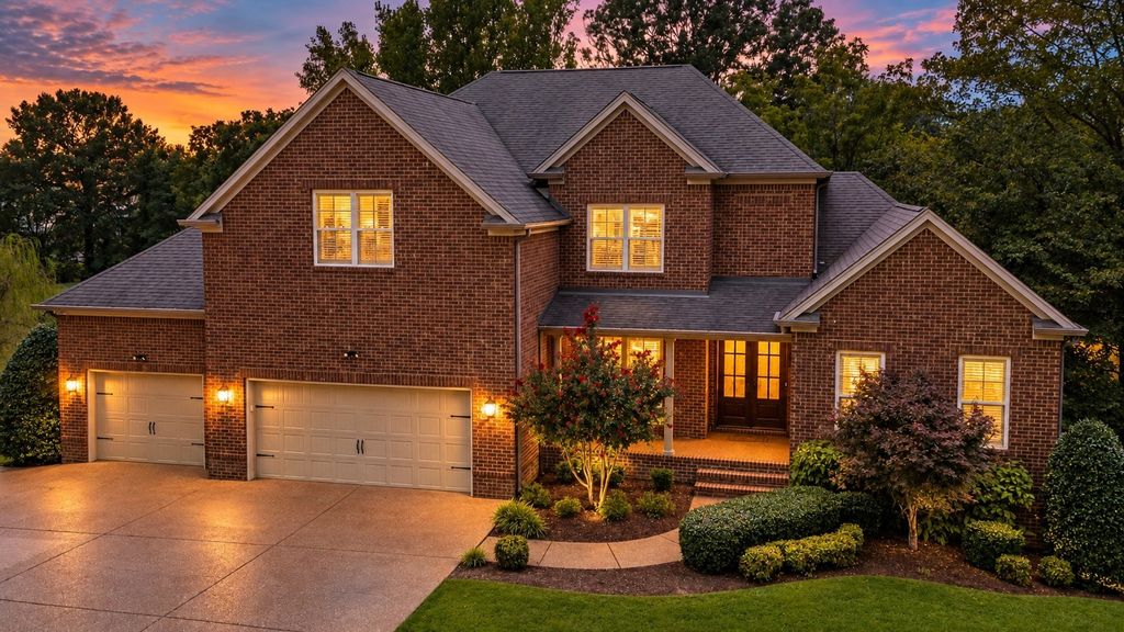 816 Lynn Dr, Goodlettsville