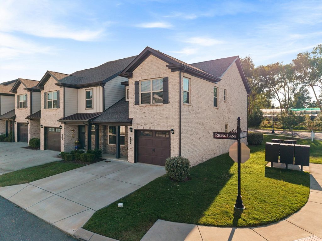 108 Rising Pvt Ln, Gallatin