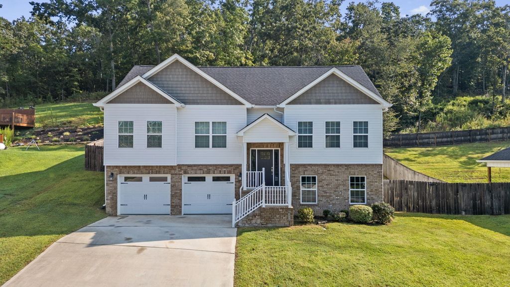 6517 Long Horn Street, Birchwood