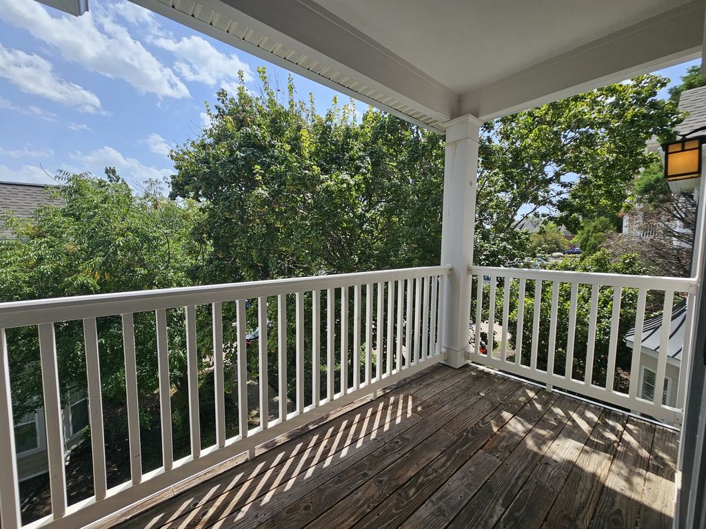 7003 Lenox Village Drive B9, Nashville