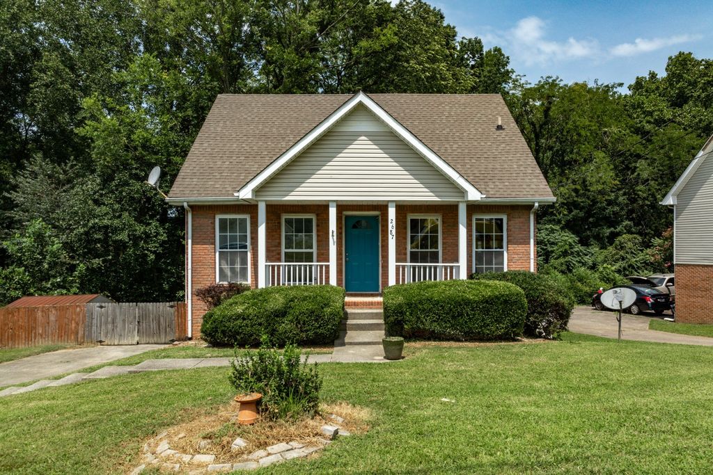 2687 Elkmont Dr, Clarksville