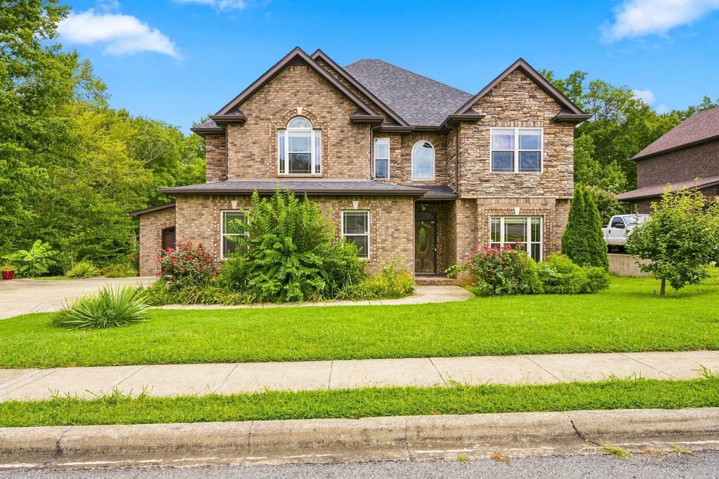 2551 Everwood Ct, Clarksville