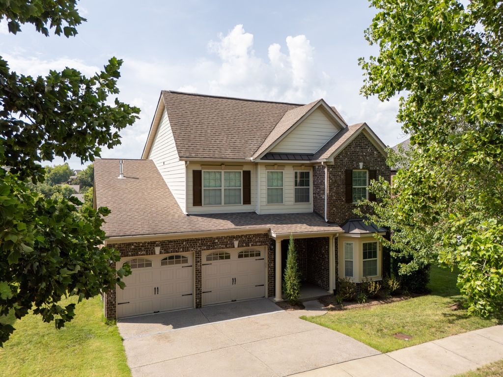 365 Irvine Ln, Franklin