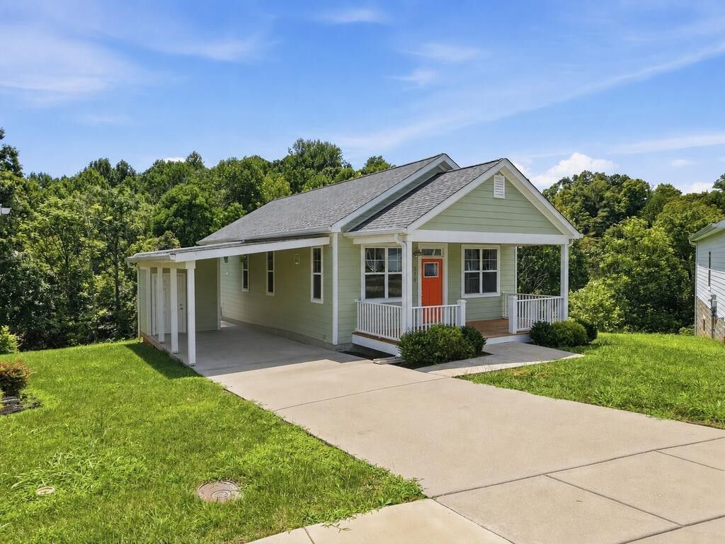 334 Hemlock Cir, Cookeville