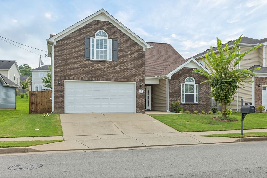 1120 Silvermoon Dr, Antioch