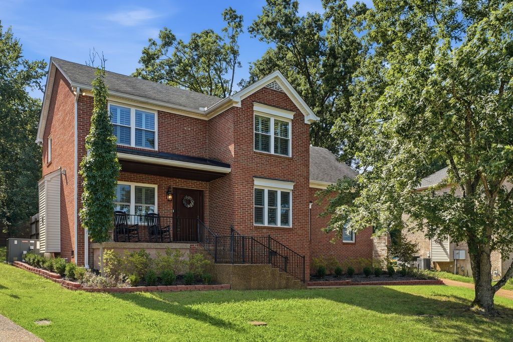 737 Cedar Crest Dr, Nashville