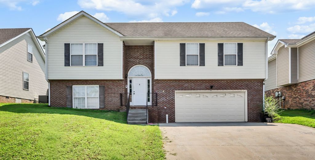 2657 Arthurs Ct, Clarksville