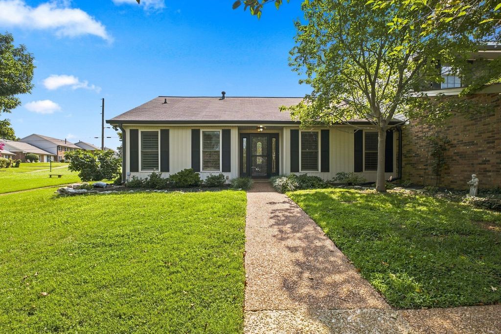 4001 Anderson Rd P93, Nashville