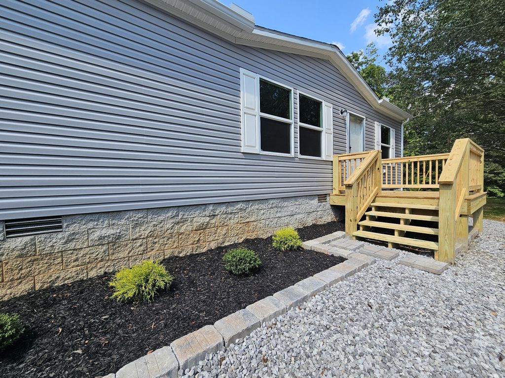 2516 Goodbar Rd, Rock Island
