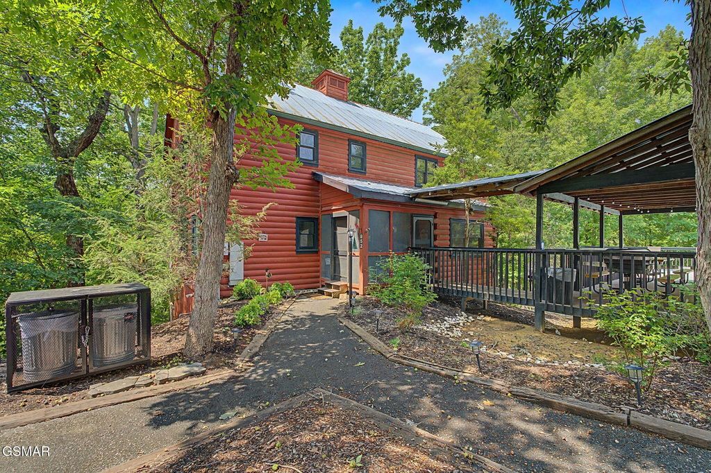 852 Bear Run Way, Sevierville