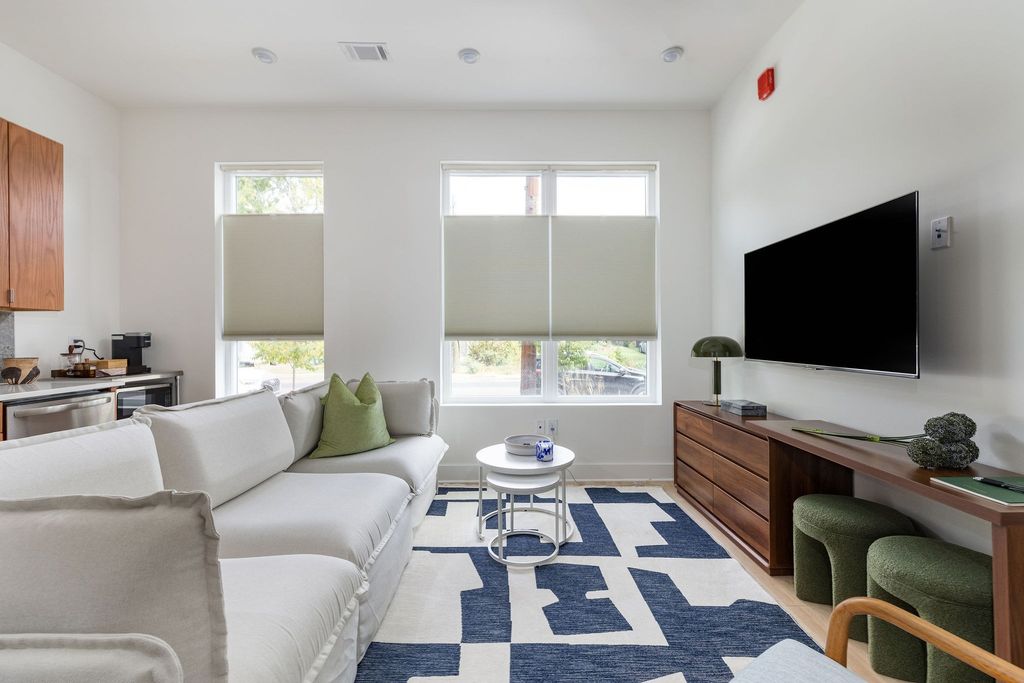 1310 Lischey Ave 103, Nashville