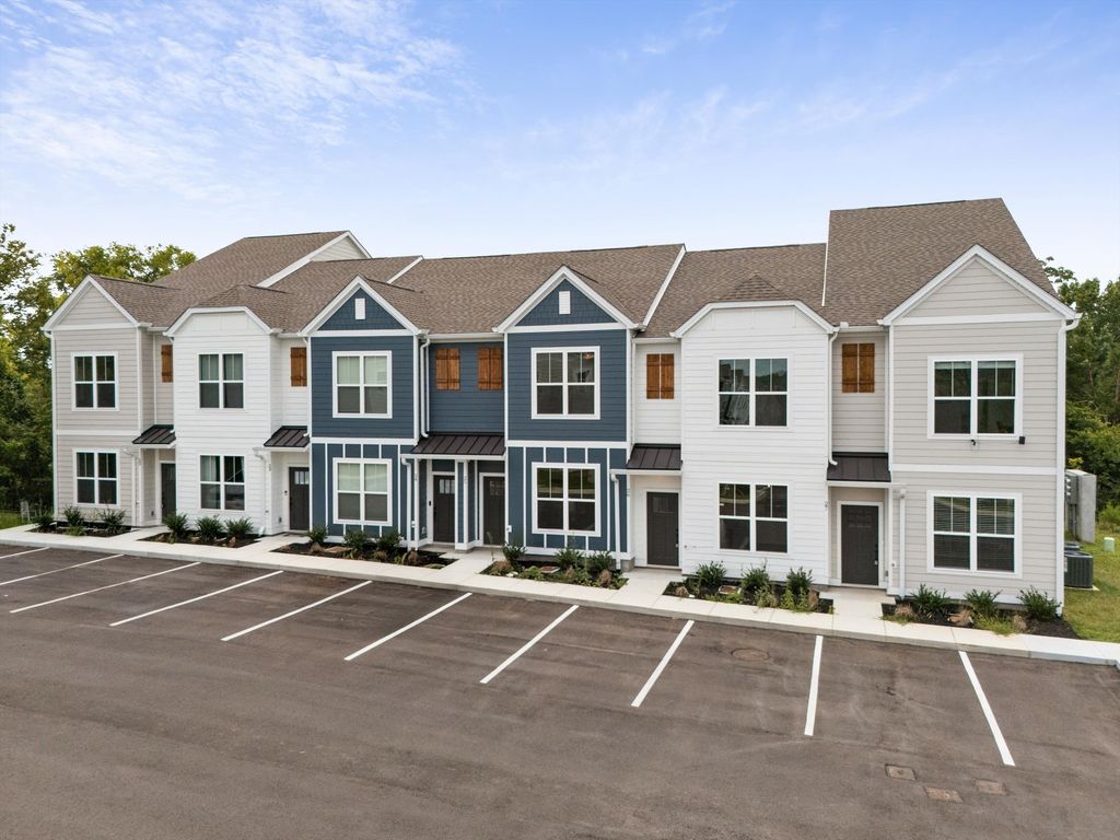 1170 S Dickerson Rd 25, Goodlettsville