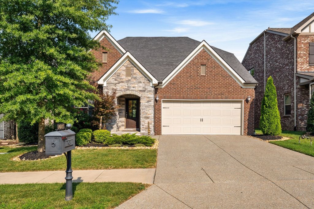 1685 Boardwalk Pl, Gallatin