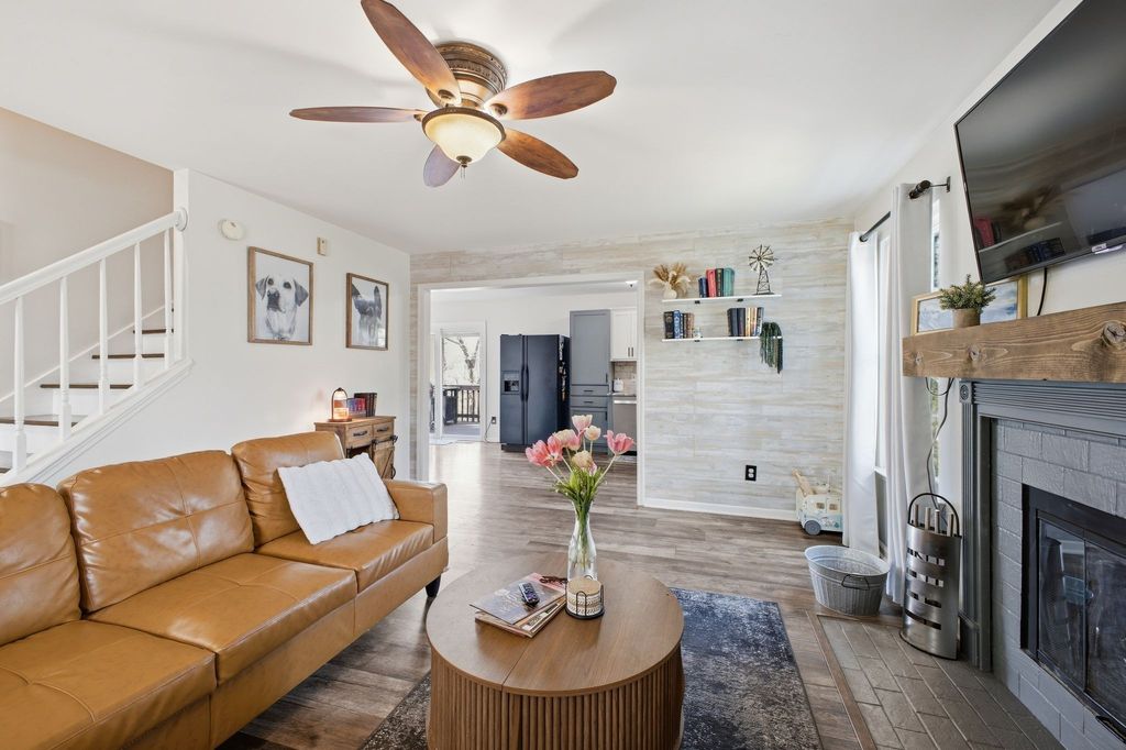 7524 Cherokee Hills Rd, Fairview