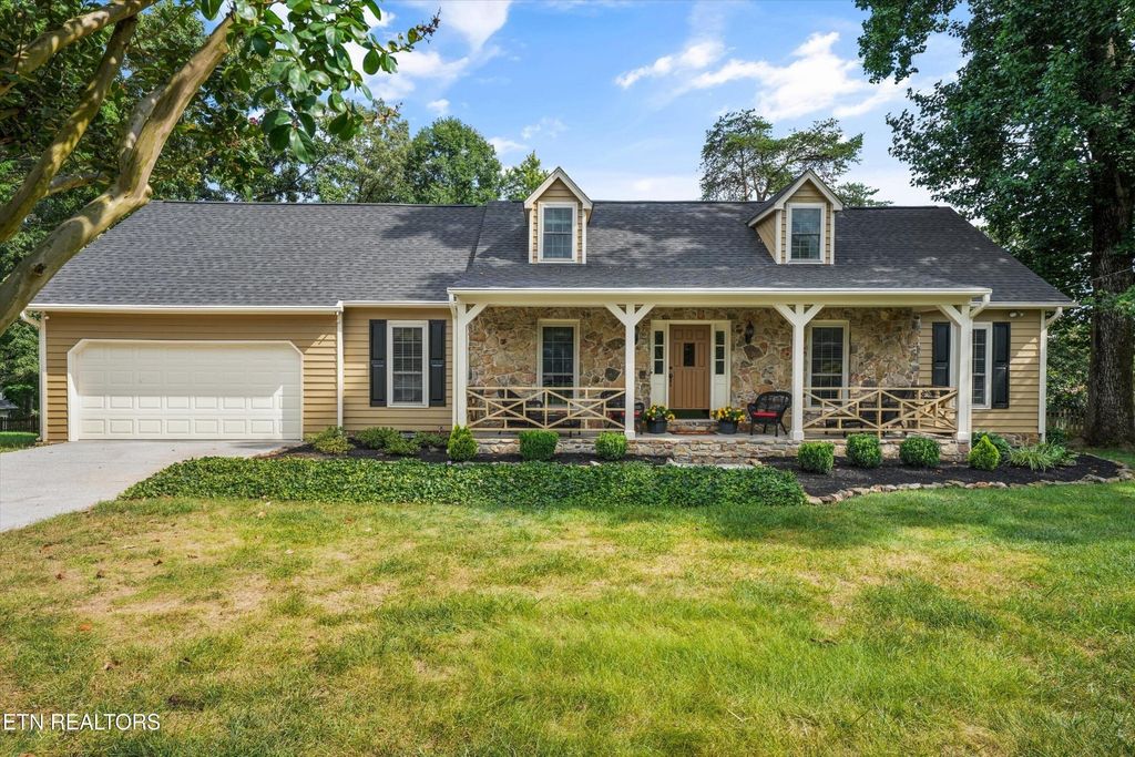 12124 Valley Tr, Knoxville