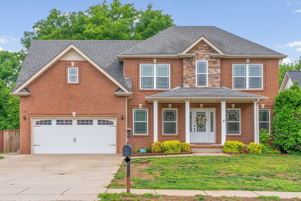 1716 Autumn Dr, Clarksville